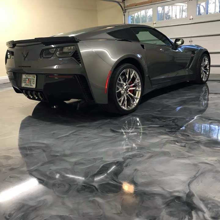 Epoxy reflector floor with corvette 